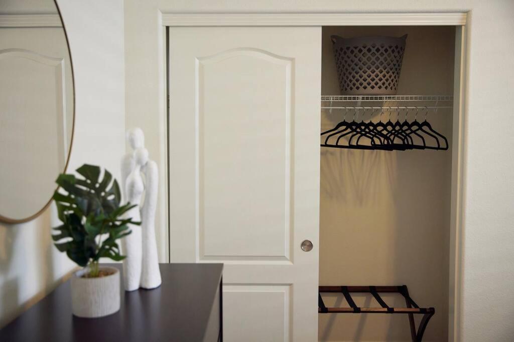 New Upscale House, Tahoe 30-Min W/ Cal King Reno Bagian luar foto