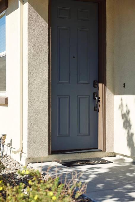 New Upscale House, Tahoe 30-Min W/ Cal King Reno Bagian luar foto