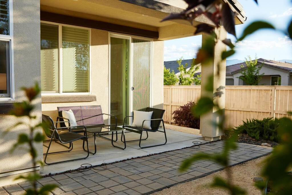 New Upscale House, Tahoe 30-Min W/ Cal King Reno Bagian luar foto