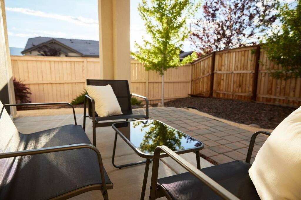 New Upscale House, Tahoe 30-Min W/ Cal King Reno Bagian luar foto