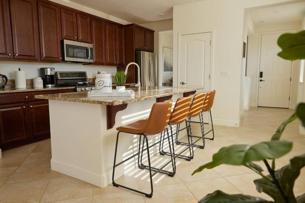 New Upscale House, Tahoe 30-Min W/ Cal King Reno Bagian luar foto