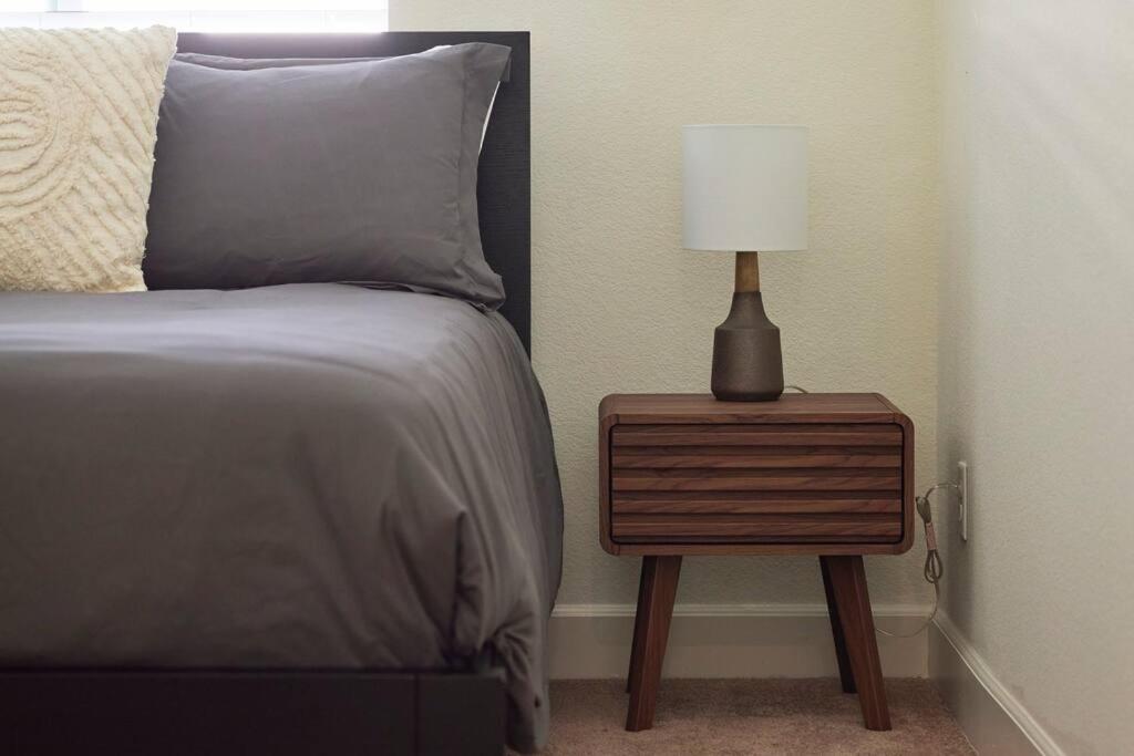 New Upscale House, Tahoe 30-Min W/ Cal King Reno Bagian luar foto