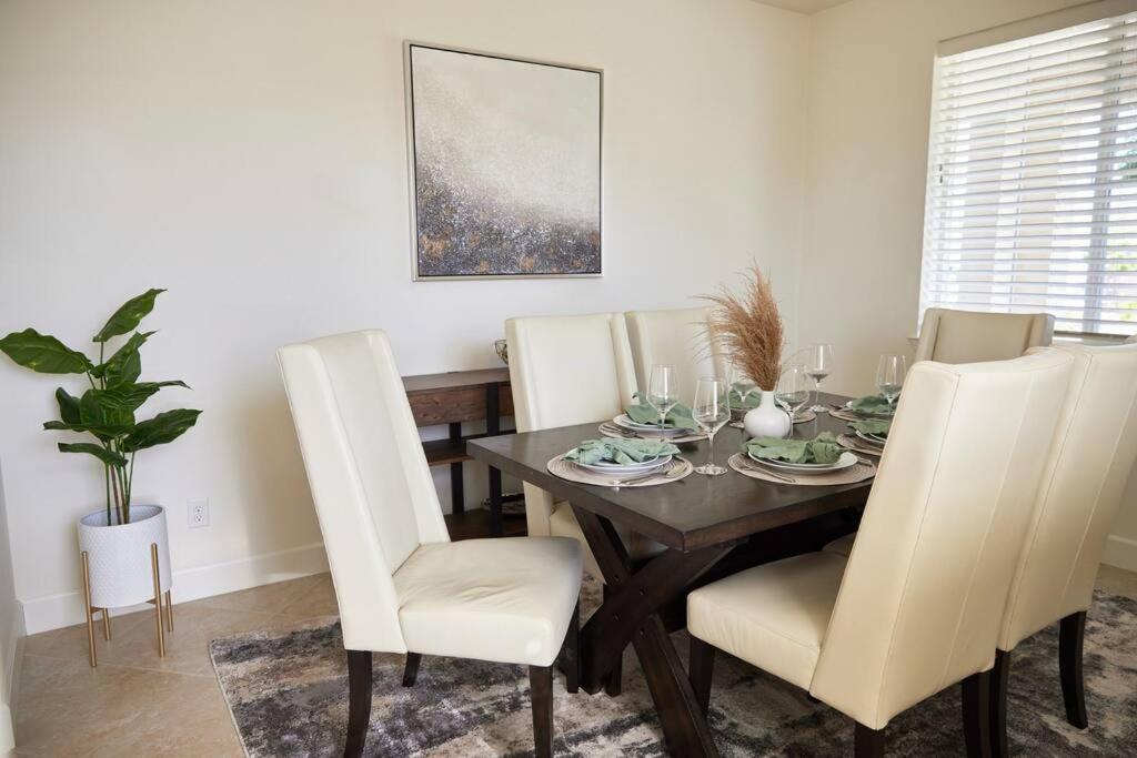 New Upscale House, Tahoe 30-Min W/ Cal King Reno Bagian luar foto